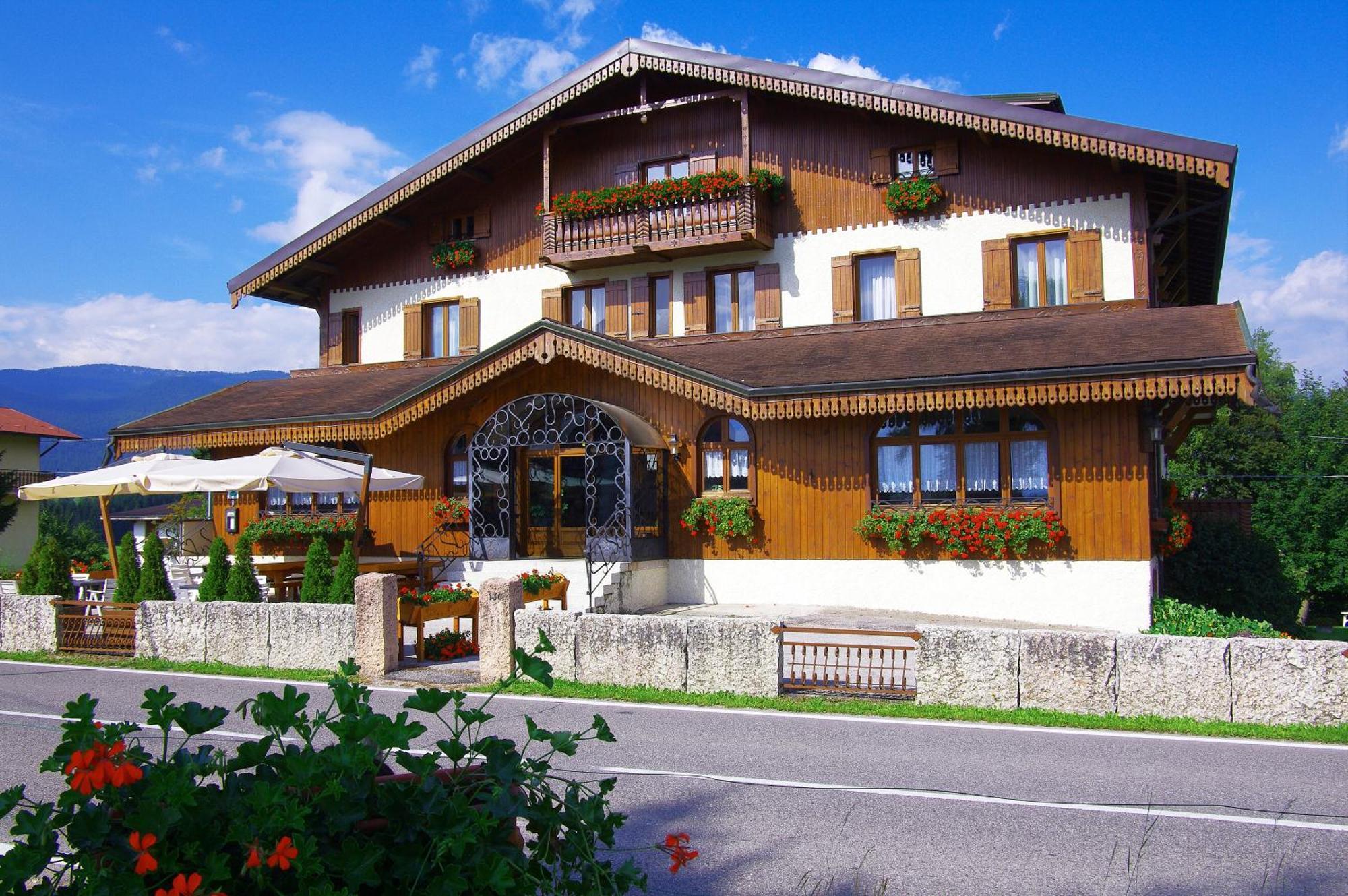 Rutzer Hotel Ristorante & Panoramic Spa Asiago Exteriör bild